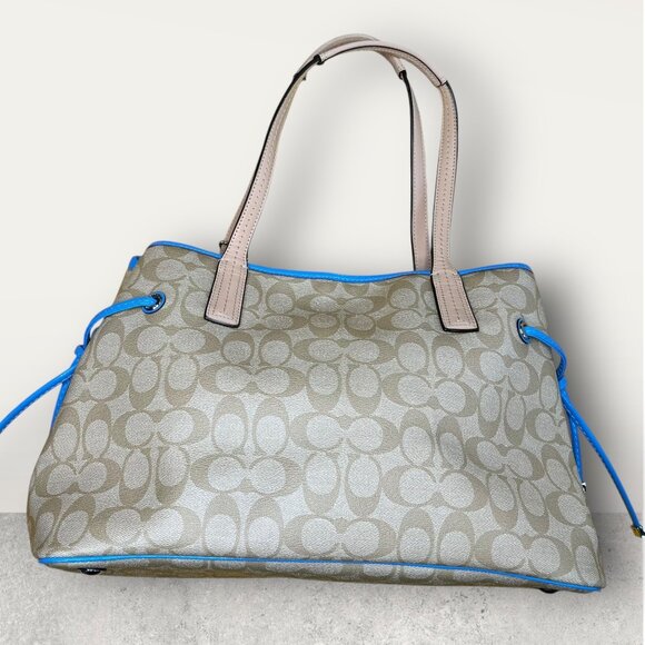 Stylish Tan and Blue Women's Tote Bag - Picture 8 of 11